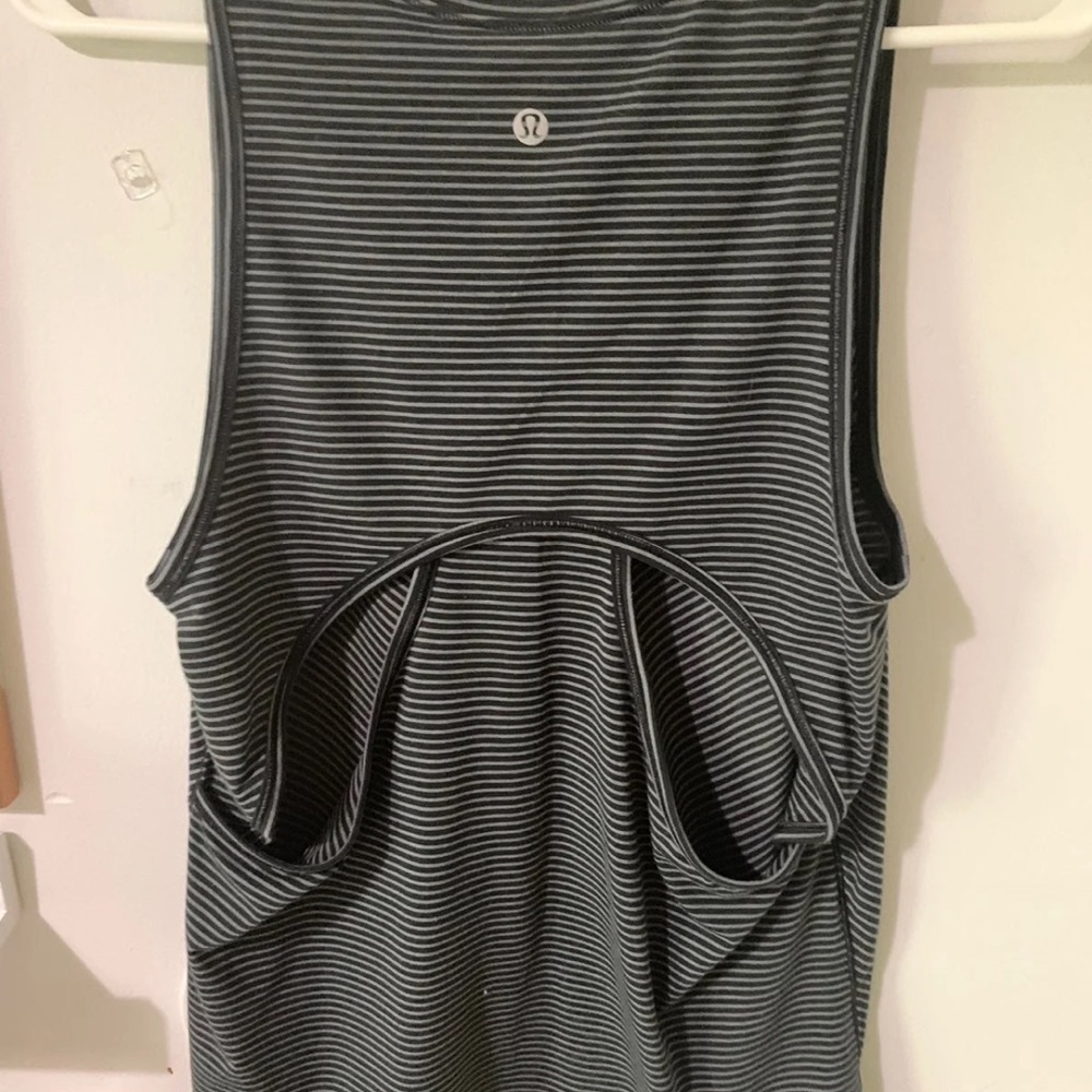 Lululemon Tank - Picture 5 of 8